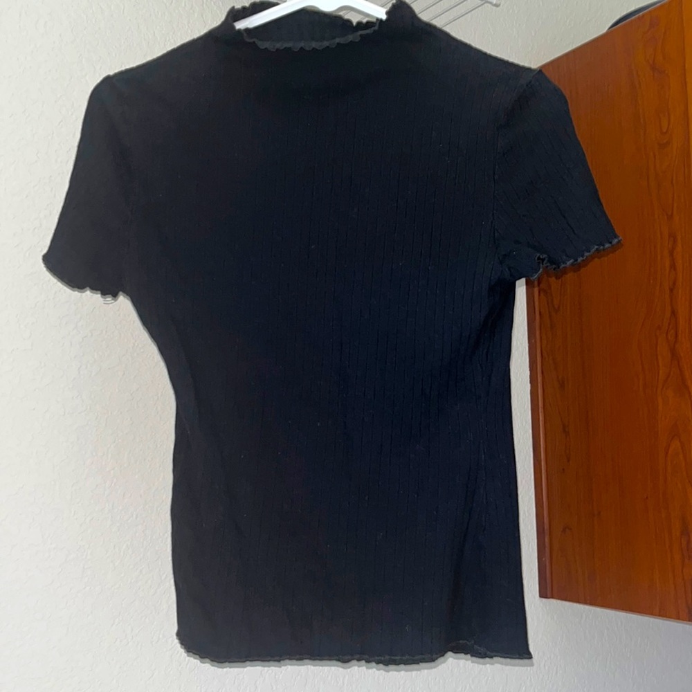 SHEIN Black Short Sleeve Turtle Neck with Ruffled Neck and Sleeves